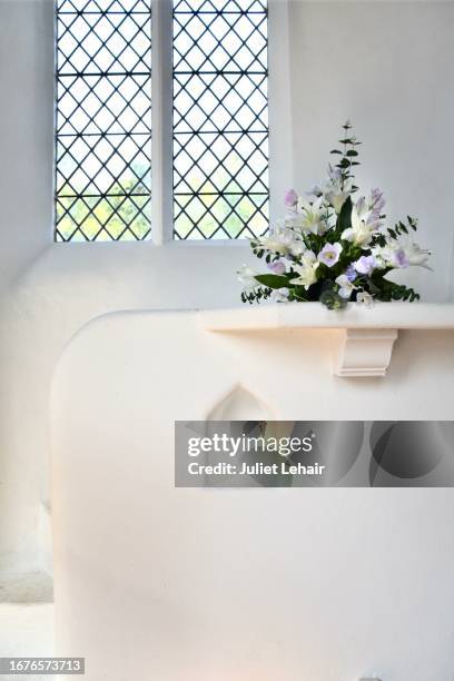 wedding cake walls. - niche stock pictures, royalty-free photos & images