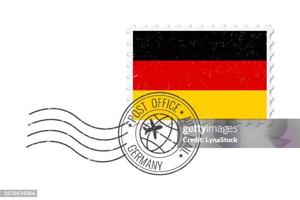 deutschland grunge briefmarke. weinlese-postkartenvektorillustration mit deutscher nationalflagge lokalisiert auf weißem hintergrund. retro-stil. - briefmarke stock-grafiken, -clipart, -cartoons und -symbole