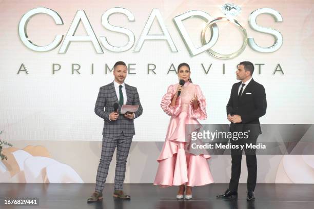 Alex Bisogno, Patricia Manterola and Mauricio Barcelata attend the press conference to present the reality show 'Casados a Primera Vista' at Azteca...