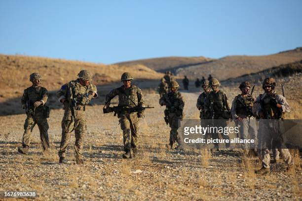 September 2023, Lebanon, Aqura: Lebanese soldiers from the Air Assault Regiment and members of British Army's Second Battalion the Parachute Regiment...