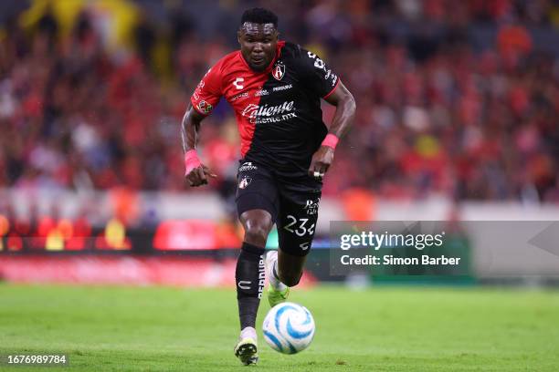 Jordy Caicedo of Atlas in action during the 8th round match between Atlas and Tigres UANL as part of the Torneo Apertura 2023 Liga MX at Jalisco...