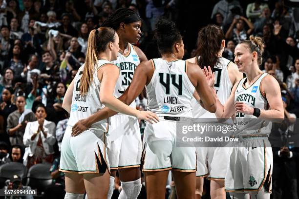 The New York Liberty huddle up against the Washington Mystics during the 2023 WNBA Playoffs on September 19, 2023 in Brooklyn, New York. NOTE TO...