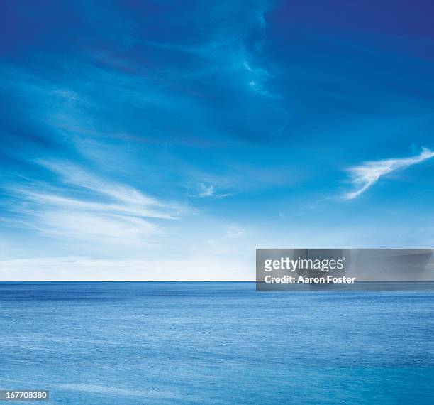 ocean skyline 1 - cloud sky stock-fotos und bilder