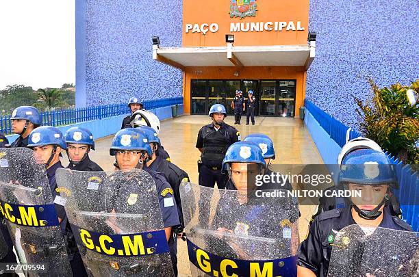 Sao jose dos campos/sp/vale do paraiba. De acordo com o líder do acampamento, os manifestantes foram agredidos e precisaram ser hospitalizados. A...