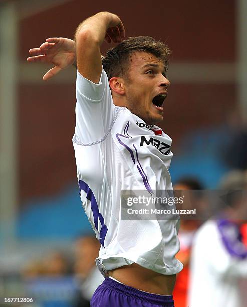 Adem Ljajic of ACF Fiorentina celebrates after scoring their second goal during the Serie A match between UC Sampdoria and ACF Fiorentina at Stadio...