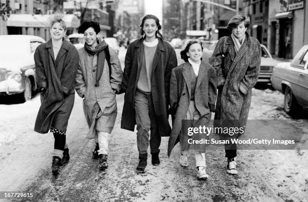 Susan Street Risque 8,231 Susan Street Photos & High Res Pictures - Getty Images