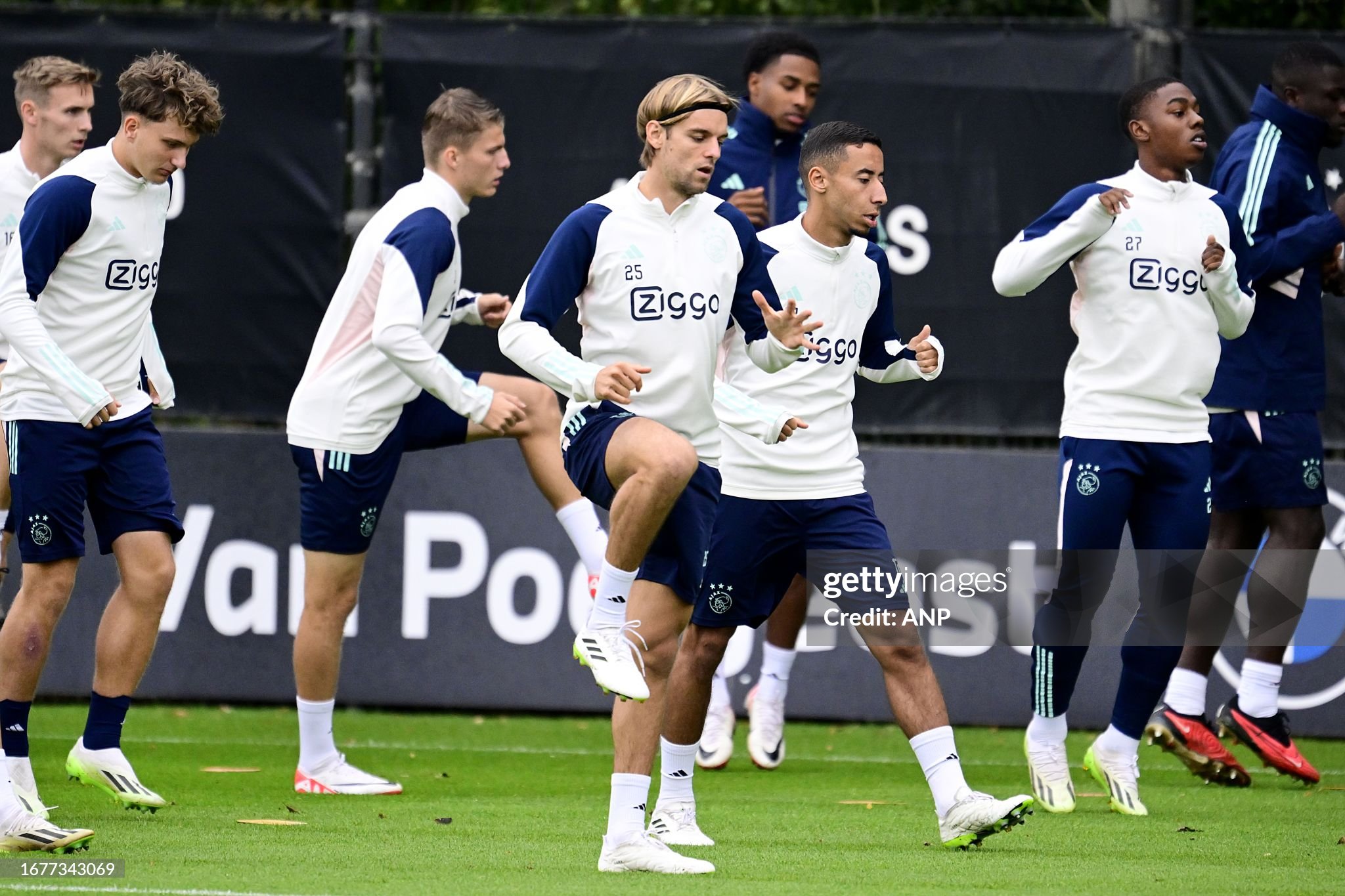 The Marseille board now also receives support from the fans