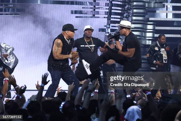 Hom Perform 345 Grandmaster Flash 2023 Stock Photos, High-Res Pictures, and Images ...