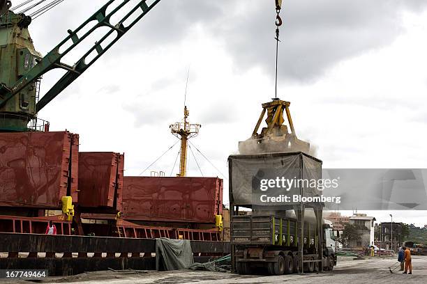 Clinker Loading 72 Clinker (Cement) Stock Photos, High-Res Pictures, and Images - Getty ...