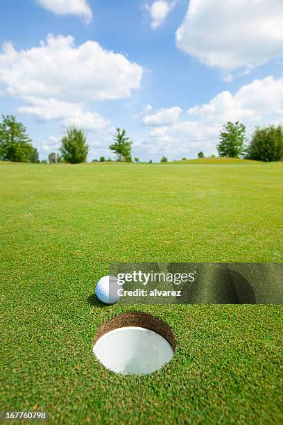 bild golf ball - golfplatz-green stock-fotos und bilder