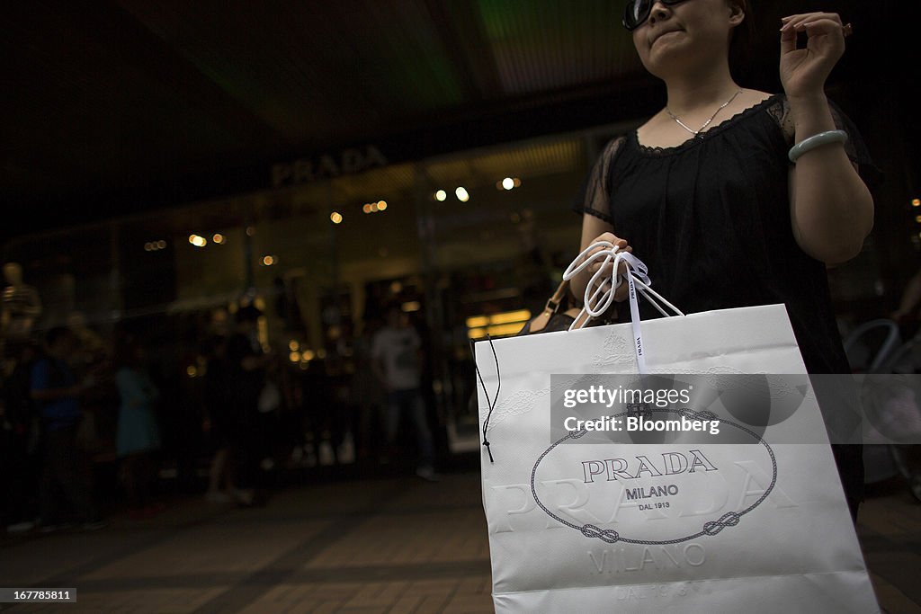Shoppers In Hong Kong During China's May Day Holiday