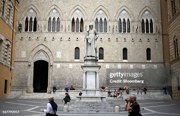 Statue of Sallustio Bandini stands in Piazza Salimbeni, near the headquarters of Banca Monte dei Paschi di Siena SpA in Siena, Italy, on Monday,...