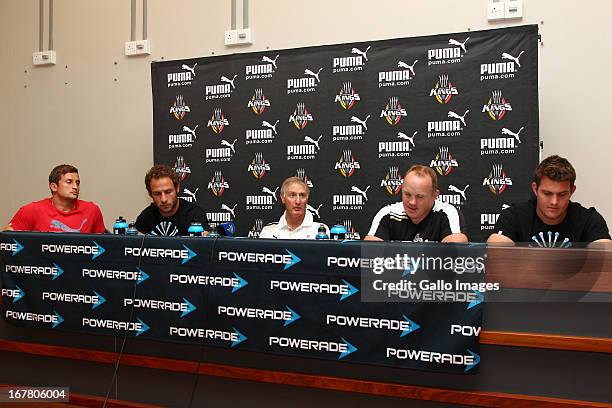 Schalk Ferreira, Andries Strauss, Alan Solomons, Coach Matt Sexton of the Southern Kings and Steve Sykes during the Southern Kings training session...