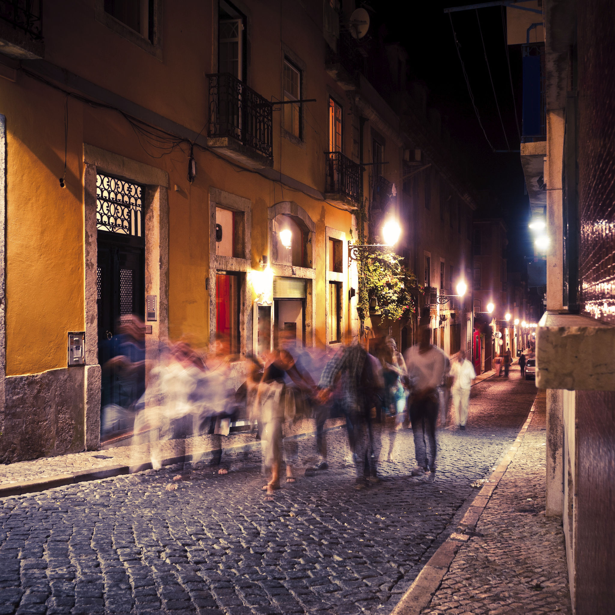 tourists lisboa