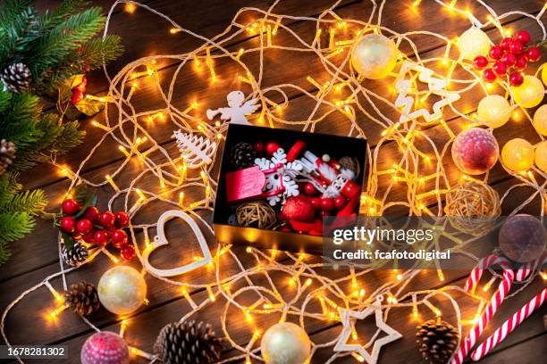 Untangled String Photos and Premium High Res Pictures - Getty Images