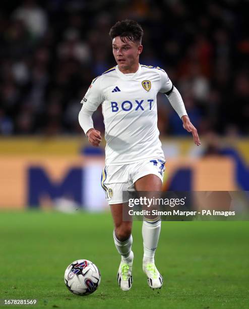 Leeds United's Jamie Shackleton during the Sky Bet Championship match at the MKM Stadium, Hull. Picture date: Wednesday September 20, 2023.