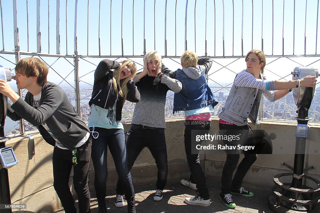 R5 Visits The Empire State Building