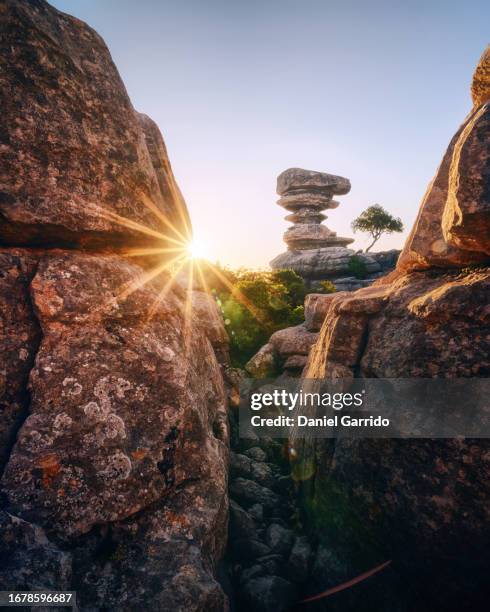 the chalice of torcal de antequera under the evening light, natural wonders in torcal de antequera. - pedra nos rins imagens e fotografias de stock