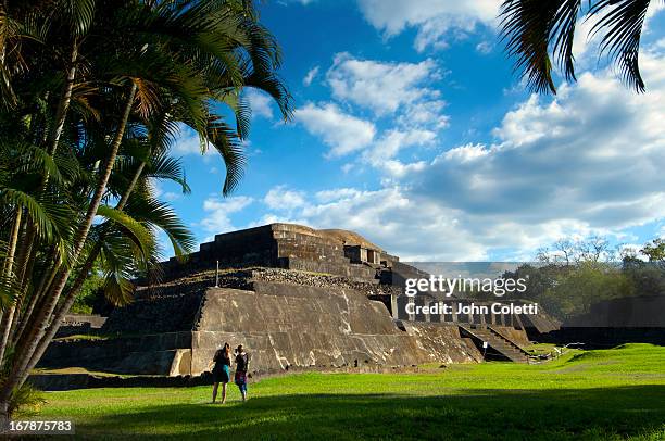 mayan ruins, tazumal pyramid, el salvador - el salvador stock pictures, royalty-free photos & images