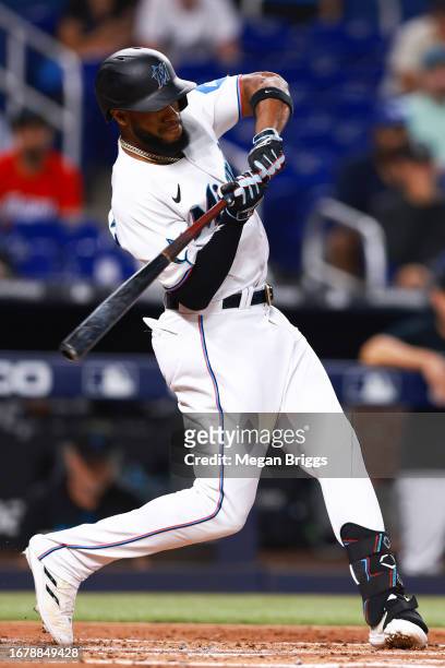 Bryan De La Cruz of the Miami Marlins at bat against the Los Angeles Dodgers during the second inning at loanDepot park on September 05, 2023 in...