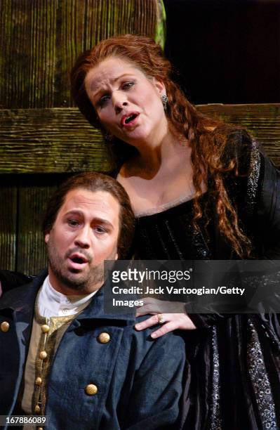 American countertenor David Daniels and soprano Renee Fleming perform during the final dress rehearsal before the premiere of the Metropolitan...