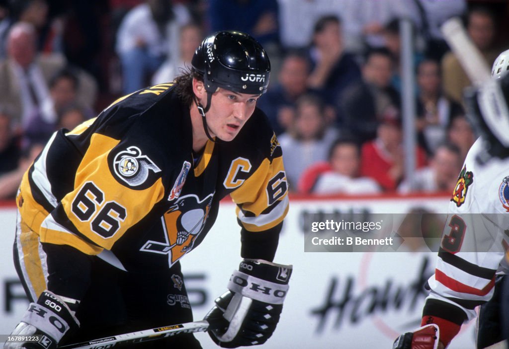 1992 Stanley Cup Finals - Game 4:  Pittsburgh Penguins v Chicago Blackhawks