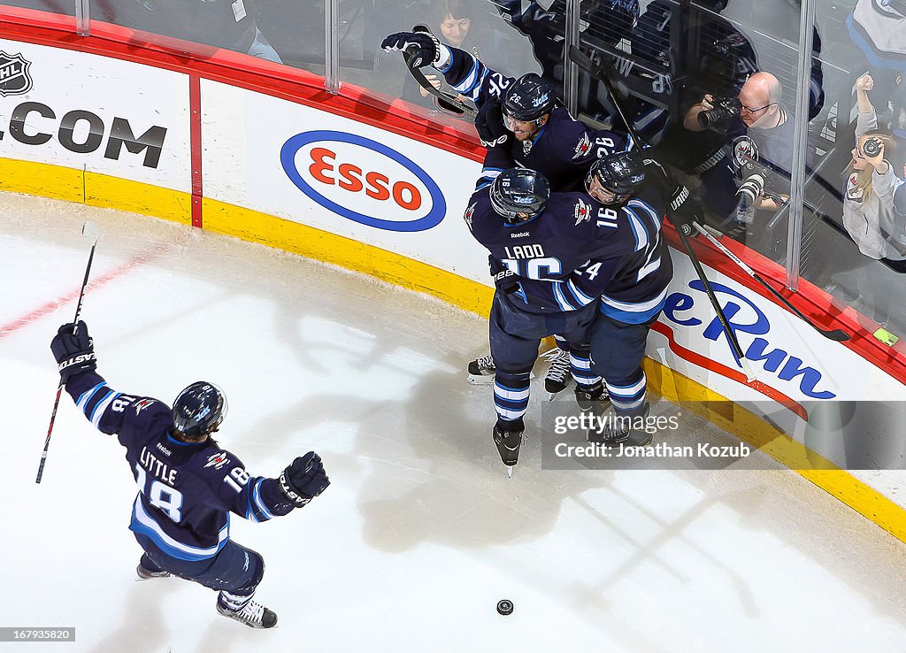 Montreal Canadiens v Winnipeg Jets