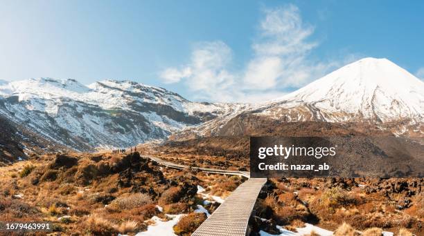 the mountain track scenery, hiking cocept. - tongariro crossing stock pictures, royalty-free photos & images