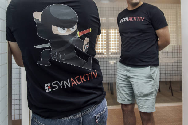 FRA: Synacktiv's Hardware Hacking Lab AS The Rise in Car Thefts Has Experts Searching for Weak Spots