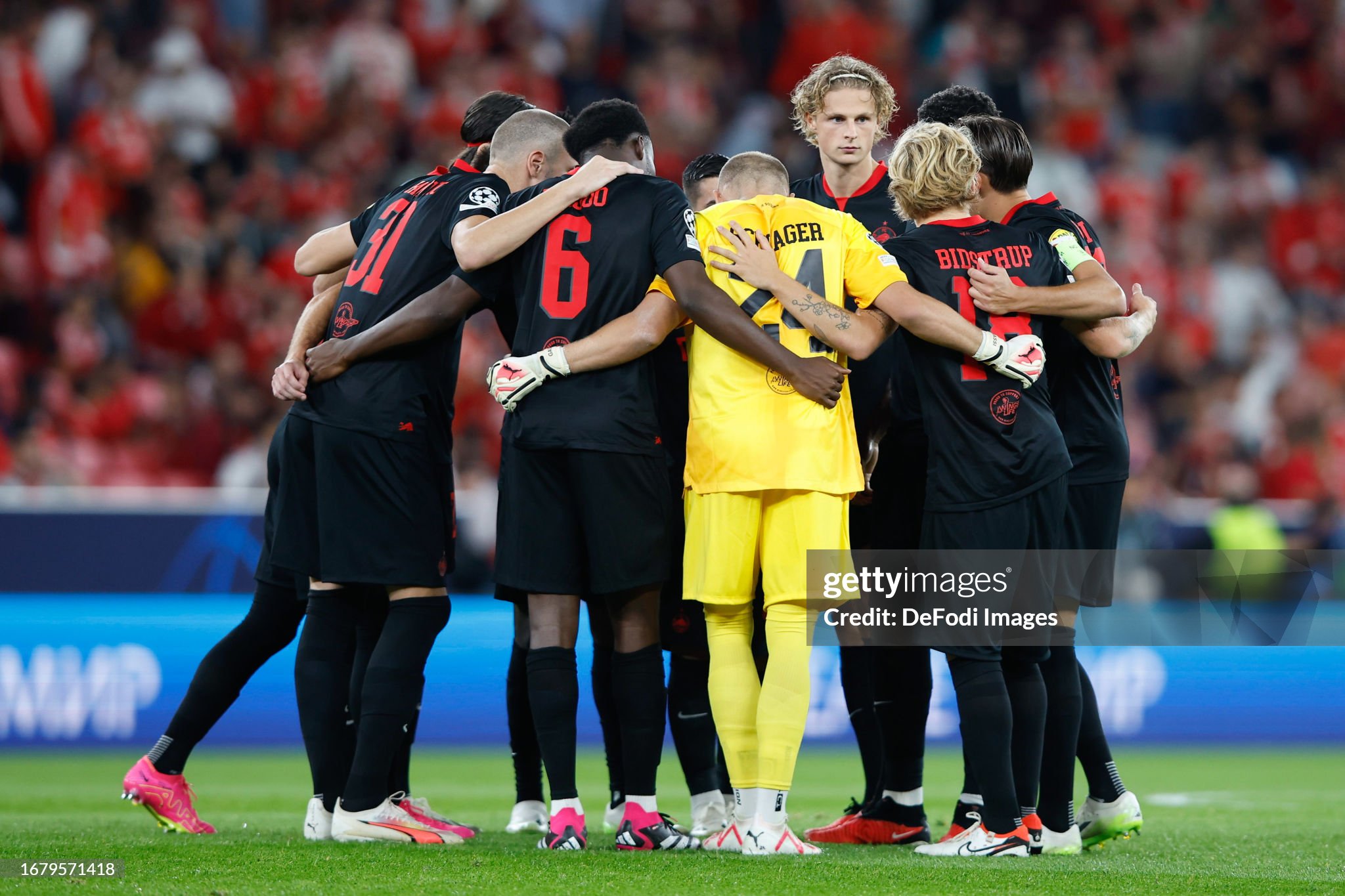 Record for the youngest ever team in the CL broken: 21 years and 183 days