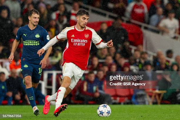 Kai Havertz of Arsenal is challenged by Olivier Boscagli of PSV during the UEFA Champions League Group B match between Arsenal and PSV at Emirates...