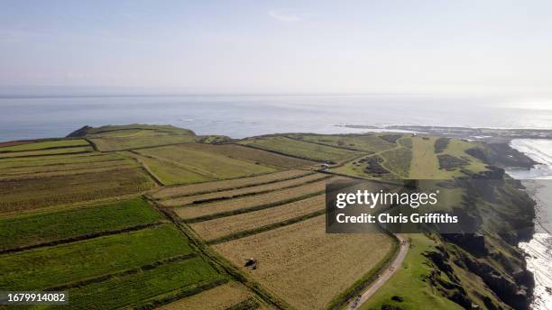 gower peninsula, south wales, united kingdom - rhossili bay stock pictures, royalty-free photos & images