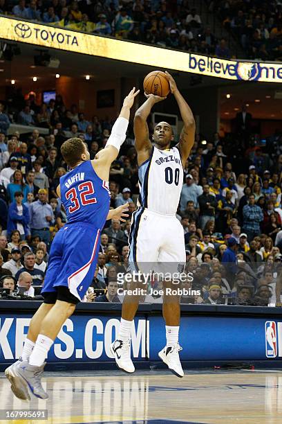 Darrell Arthur of the Memphis Grizzlies shoots against Blake Griffin of the Los Angeles Clippers during Game Six of the Western Conference...