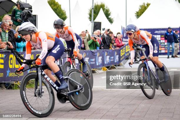 Loes Adegeest of the Netherlands, Riejanne Markus of the Netherlands and Shirin van Anrooij of the Netherlands compete in the Elite Mixed Team Relay...