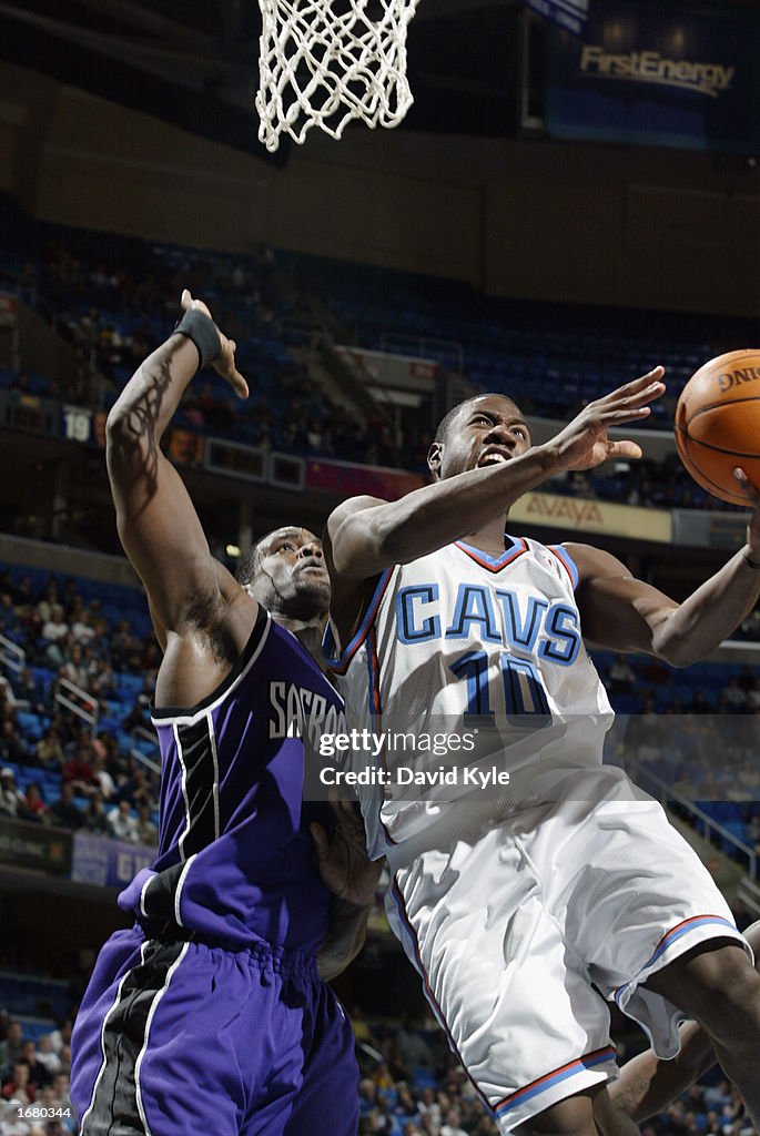 Palacio goes to the basket against Webber