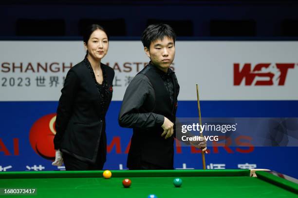 Fan Zhengyi of China reacts in the quarter-final match against Neil Robertson of Australia on day 4 of World Snooker Shanghai Masters 2023 at...