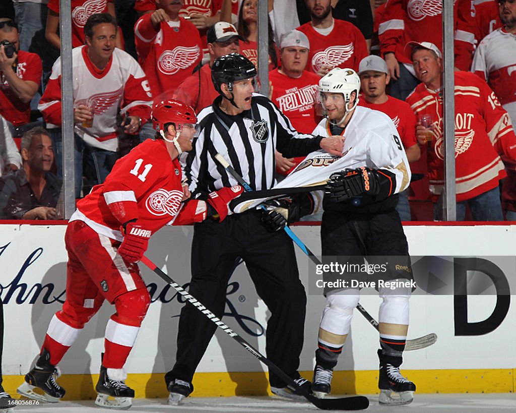 Anaheim Ducks v Detroit Red Wings - Game Three