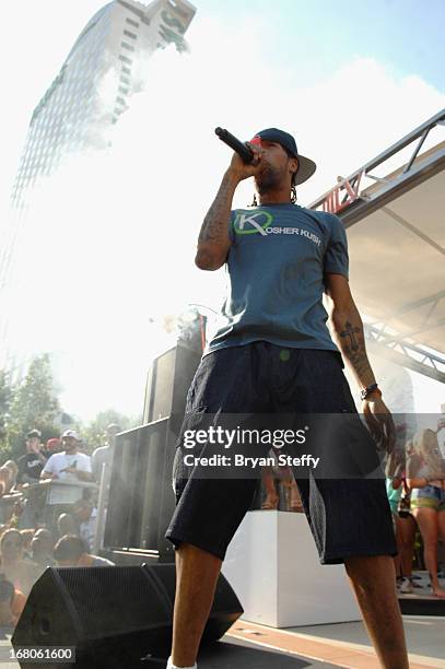 Recording artist Redman performs during Ditch Weekend at the Palms Pool & Bungalows at the Palms Casino Resort on May 4, 2013 in Las Vegas, Nevada.