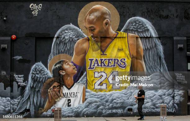 Mural of Los Angeles Lakers legend Kobe Bryant and his daughter Gianna is located on the exterior of Hardcore Fitness L.A. On Grand Ave. In downtown...