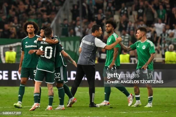 Panathinaikos' players reacts at the enf of the UEFA Europa League group F football match between Panathinaikos FC and Villarreal FC at the Athens...