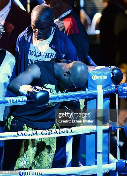 Trainer Floyd Mayweather Sr. And Floyd Mayweather Jr. Appear in their corner before taking on Robert Guerrero in a WBC welterweight title bout at the...