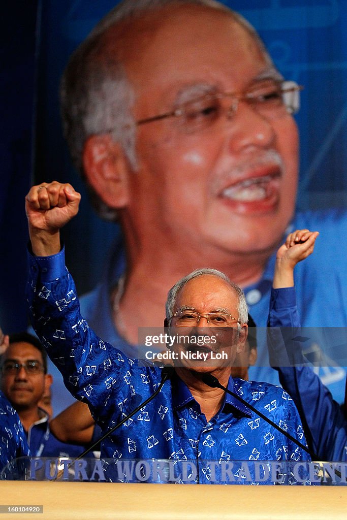 Malaysian's Await Results Of 13th General Election