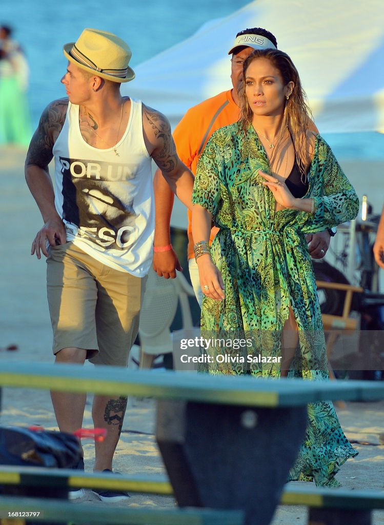 Jennifer Lopez And Pitbull Video Shoot In Florida