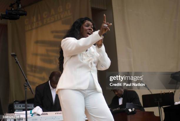 Ruby Spinger 35 Ruby Andrews Stock Photos, High-Res Pictures, and Images - Getty Images