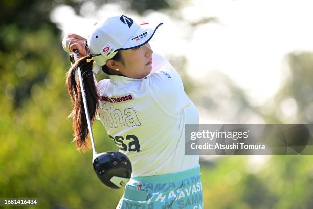 Miyuu Abe of Japan hits her tee shot on the 1st hole during the first round of 54th SUMITOMO LIFE Vitality Ladies Tokai Classic at Shin Minami Aichi...