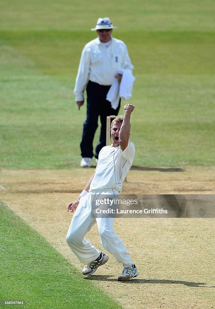 Derbyshire v New Zealand - Tour Match