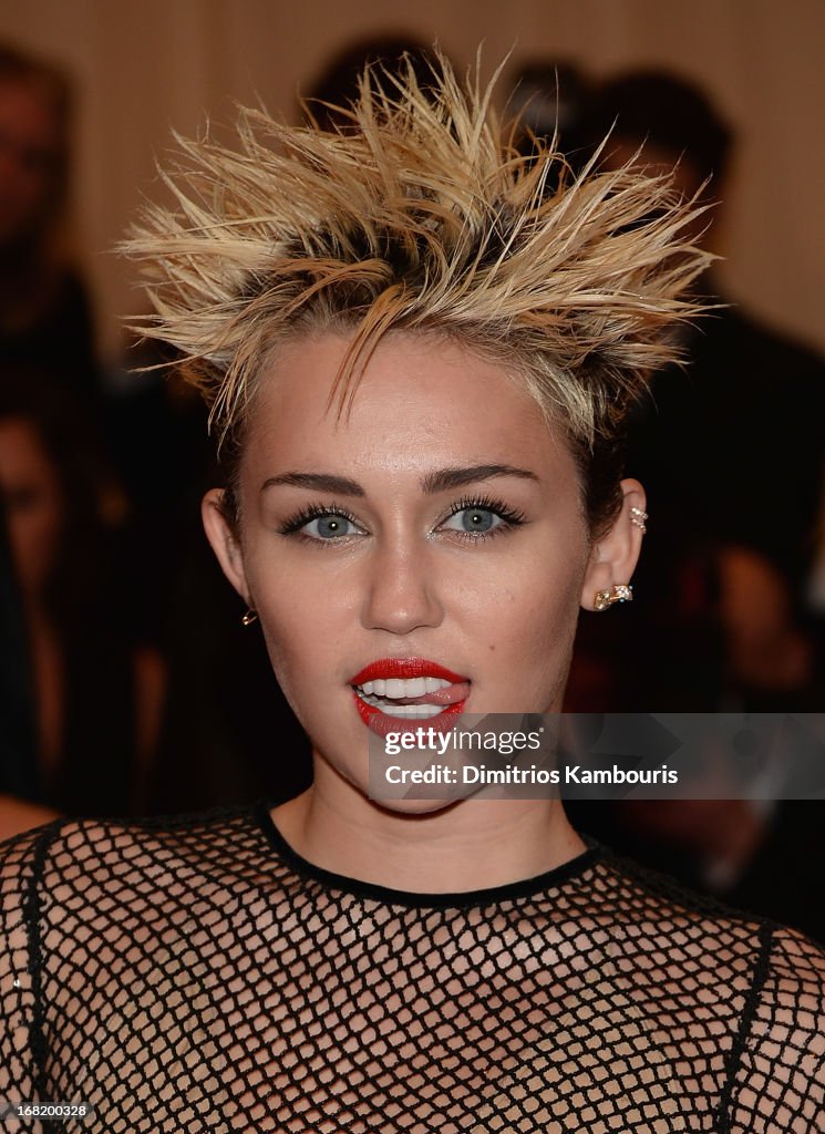 2013 Costume Institute Gala - PUNK: Chaos To Couture