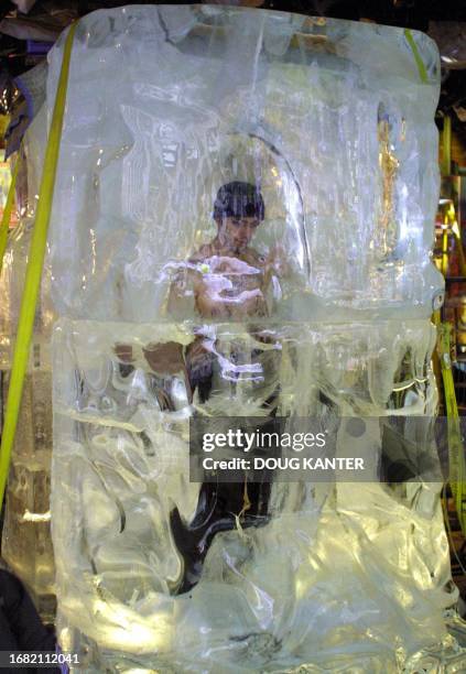 Man Using Ice Magic 13,617 Magic Ice Stock Photos, High-Res Pictures, and Images - Getty Images