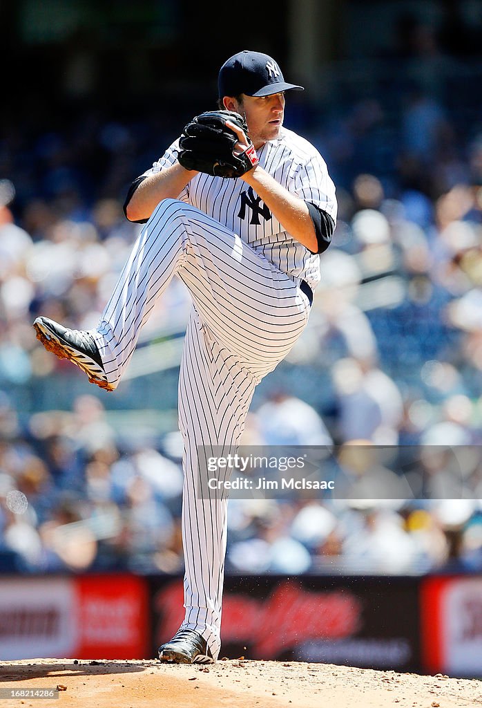 Oakland Athletics v New York Yankees