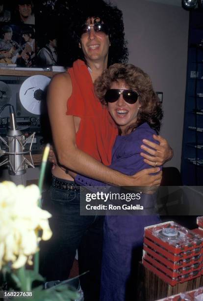 Radio host Howard Stern and model Jessica Hahn pose for pictures at "The Howard Stern Show" on September 29, 1987 at WXRK K-Rock 92.3 Radio Stadion...